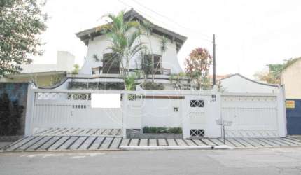 CASA SOBRADO - JD NOVO MUNDO 389 M²