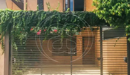CASA EM ÓTIMA LOCALIZAÇÃO - 03 DORMITÓRIOS (SENDO 01 SUÍTE).