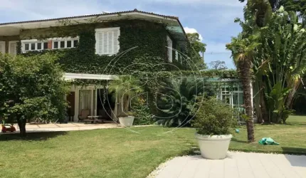 Casa de altíssimo padrão com 1100m² de área construído à venda no Alto da Boa Vista, São Paulo - SP