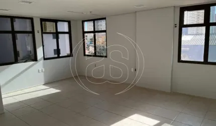 Sala Comercial Explore o potencial de negócios na Chácara Santo Antônio, Zona Sul!