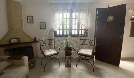 Sobrado no Campo Belo - 192m², 4 dorm. 1 suíte e 2 vagas.