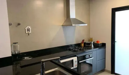 Casa em Condomínio