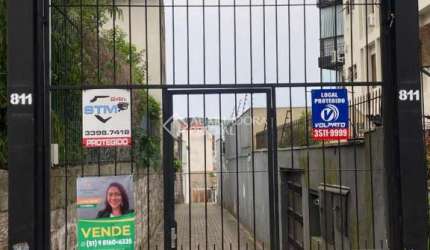 Terreno em condomínio fechado à venda na Rua Doutor Barcelos, 811, Tristeza, Porto Alegre, 420 m2 por R$ 477.000