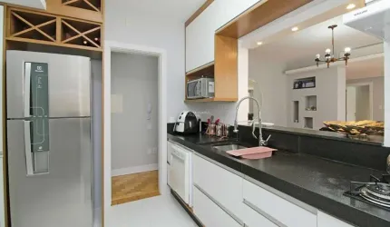 Apartamento com 3 quartos à venda na Rua Eudoro Berlink, 503, Auxiliadora, Porto Alegre, 102 m2 por R$ 690.000