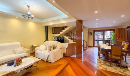 Casa com 4 quartos à venda na Rua Gregório da Fonseca, 529, Nonoai, Porto Alegre, 371 m2 por R$ 1.120.000