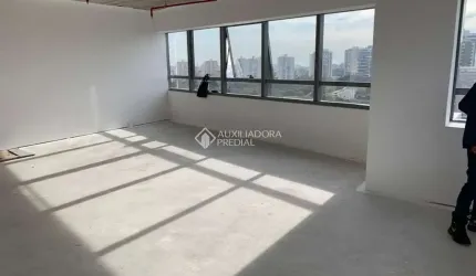 Sala comercial à venda na Avenida Doutor Nilo Peçanha, 3245, Chácara das Pedras, Porto Alegre, 57 m2 por R$ 750.000