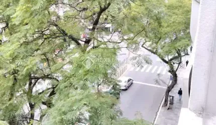 Apartamento com 3 quartos à venda na Avenida Borges de Medeiros, 1025, Centro Histórico, Porto Alegre, 112 m2 por R$ 375.000