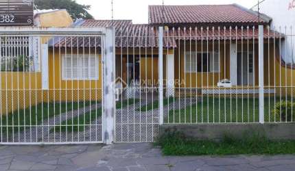 Casa em condomínio fechado com 4 quartos à venda na Rua Doutor Barcelos, 2365, Tristeza, Porto Alegre, 229 m2 por R$ 740.000