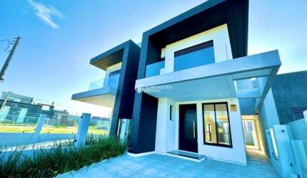 Casa com 3 quartos à venda na PINHEIROS, 325, Guarani, Capão da Canoa, 99 m2 por R$ 780.000