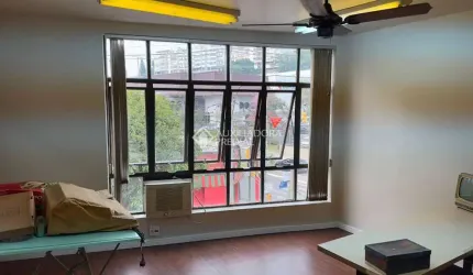 Sala comercial à venda na Avenida Cristóvão Colombo, 1168, Floresta, Porto Alegre, 24 m2 por R$ 90.000