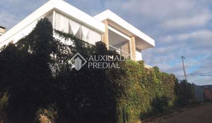 Casa com 3 quartos à venda na Rua Amapá, 1608, Vila Nova, Porto Alegre, 312 m2 por R$ 950.000