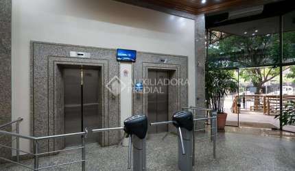 Sala comercial à venda na Avenida Carlos Gomes, 281, Auxiliadora, Porto Alegre, 60 m2 por R$ 369.900
