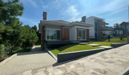 Casa com 3 quartos à venda na MILAN, 201, Mato Queimado, Gramado, 233 m2 por R$ 2.299.000