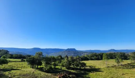 Fazenda à venda na Vinte E Um De Abril, 101, Carazal, Gramado, 24900 m2 por R$ 1.100.000
