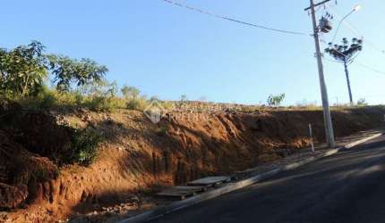 Terreno à venda na waldi kisch, 16, Moura, Gramado, 450 m2 por R$ 480.000