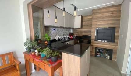 Casa com 2 quartos à venda na Avenida Vasco Alves Pereira, 790, Morada da Colina, Guaíba, 131 m2 por R$ 550.000