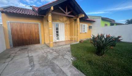 Casa com 2 quartos à venda na Rua Dezessete de Dezembro, 30, Jardim dos Lagos, Guaíba, 113 m2 por R$ 530.000