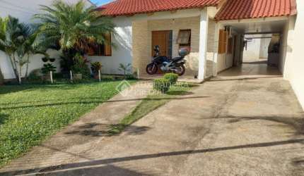 Casa em condomínio fechado com 2 quartos à venda na Rua Érico Veríssimo, 481, Jardim dos Lagos, Guaíba, 70 m2 por R$ 400.000