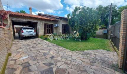 Casa com 3 quartos à venda na Rua José Stortti, 352, Centro, Guaíba, 150 m2 por R$ 900.000