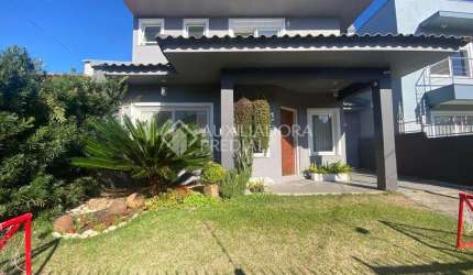 Casa com 3 quartos à venda na Rua Ivo Lessa Silveira, 160, Parque 35, Guaíba, 270 m2 por R$ 1.200.000