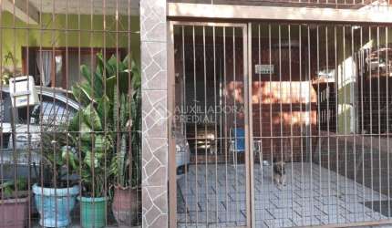 Casa com 4 quartos à venda na Rua Arno Kappel, 21, Farrapos, Porto Alegre, 285 m2 por R$ 255.000