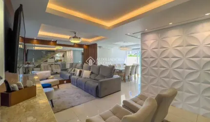 Casa em condomínio fechado com 3 quartos à venda na Rua Carlos Eduardo de Sá, 90, Hípica, Porto Alegre, 167 m2 por R$ 660.000
