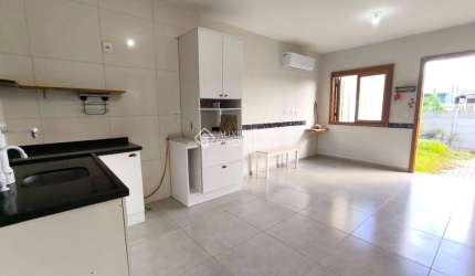 Casa com 2 quartos à venda na Rua Brava, 45, Brigadeira, Canoas, 58 m2 por R$ 320.000