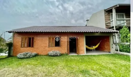 Casa com 3 quartos à venda na Paqueta, 821, Atlântida Sul (Distrito), Osório, 120 m2 por R$ 399.000
