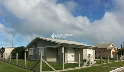 Casa com 3 quartos à venda na LINGUADO, 27, Mariluz (Distrito), Imbé, 200 m2 por R$ 789.000