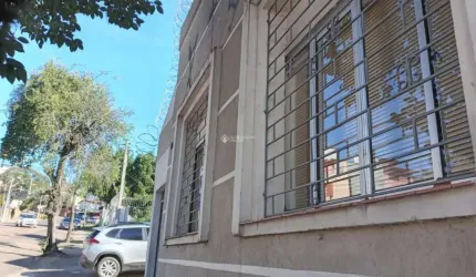 Casa com 3 quartos à venda na Rua General Gomes Carneiro, 603, Medianeira, Porto Alegre, 468 m2 por R$ 650.000