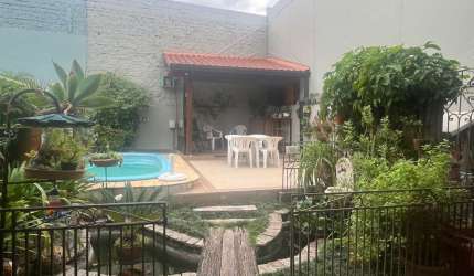 Casa com 3 quartos à venda na Rua Doutor Pio Ângelo, 49, Ipanema, Porto Alegre, 274 m2 por R$ 998.000