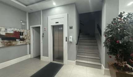 Sala comercial à venda na Rua Felipe Neri, 366, Auxiliadora, Porto Alegre, 25 m2 por R$ 320.000