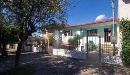 Casa em condomínio fechado com 2 quartos para alugar na Rua Doze de Outubro, 664, Partenon, Porto Alegre, 139 m2 por R$ 3.350