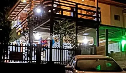 Casa com 6 quartos à venda na 41314, 12, Praia do Rosa, Imbituba, 179 m2 por R$ 1.960.000
