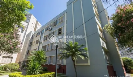 Apartamento com 2 quartos à venda na Avenida Ipiranga, 4715, Azenha, Porto Alegre, 71 m2 por R$ 245.000