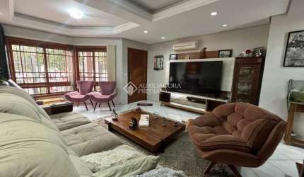 Casa com 3 quartos à venda na Rua Mário Sérgio Gabardo, 53, Estância Velha, Canoas, 194 m2 por R$ 1.400.000