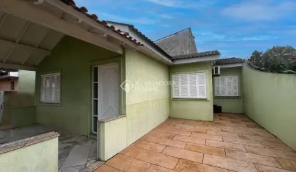 Casa com 3 quartos à venda na Rua Latino Coelho, 352, Estância Velha, Canoas, 326 m2 por R$ 420.000