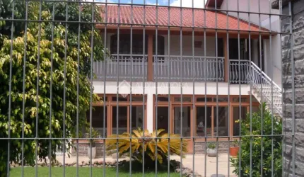 Casa com 4 quartos à venda na Avenida Farroupilha, 6251, Marechal Rondon, Canoas, 240 m2 por R$ 1.250.000