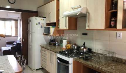 Casa com 3 quartos à venda na Rua Protásio Alves, 1378, Niterói, Canoas, 77 m2 por R$ 650.000