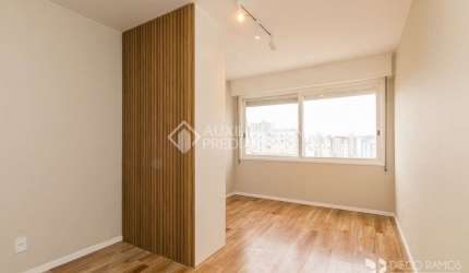 Apartamento com 1 quarto à venda na Rua Coronel Genuino, 342, Centro Histórico, Porto Alegre, 25 m2 por R$ 215.000