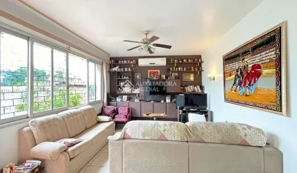 Casa com 4 quartos à venda na Rua Esteio, 364, Cavalhada, Porto Alegre, 200 m2 por R$ 700.000