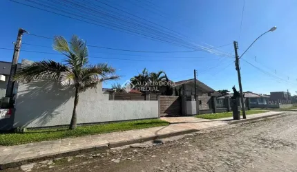 Casa com 4 quartos à venda na Uruguai, 593, Zona Norte, Capão da Canoa, 340 m2 por R$ 2.130.000