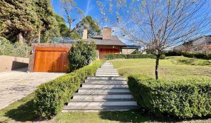 Casa com 4 quartos à venda na Avenida José Luiz Correa Pinto, 1450, Parque das Hortênsias, Canela, 234 m2 por R$ 3.950.000