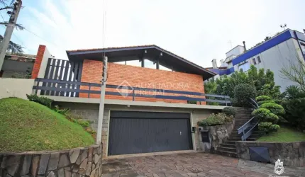 Casa em condomínio fechado com 4 quartos à venda na Travessa Java, 76, Jardim Lindóia, Porto Alegre, 399 m2 por R$ 1.095.000