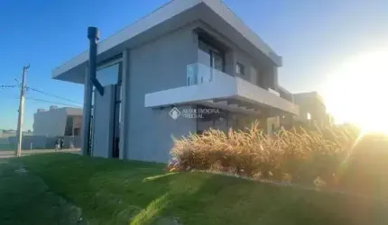 Casa em condomínio fechado com 4 quartos à venda na Rua Rio Divisa, 32, Centro, Xangri-Lá, 224 m2 por R$ 2.299.000