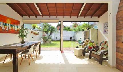 Casa em condomínio fechado com 3 quartos à venda na Rua Deputado Hugo Mardini, 1780, Passo das Pedras, Porto Alegre, 191 m2 por R$ 870.000