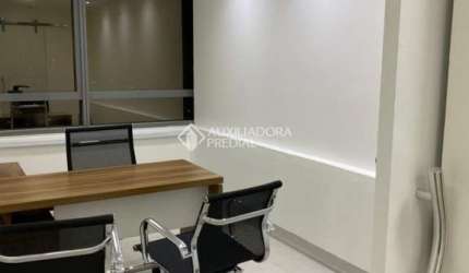 Sala comercial à venda na Avenida Doutor Nilo Peçanha, 3245, Chácara das Pedras, Porto Alegre, 37 m2 por R$ 739.000