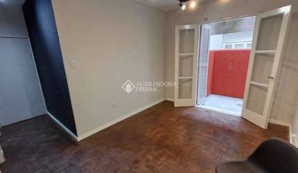 Apartamento com 1 quarto à venda na Avenida Cristóvão Colombo, 121, Independência, Porto Alegre, 24 m2 por R$ 210.000