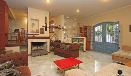 Casa em condomínio fechado com 4 quartos à venda na Rua Walir Zottis, 65, Jardim Itu Sabará, Porto Alegre, 400 m2 por R$ 1.140.000