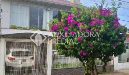 Casa em condomínio fechado com 4 quartos à venda na Rua Pedro Waine, 194, Santa Maria Goretti, Porto Alegre, 244 m2 por R$ 834.900